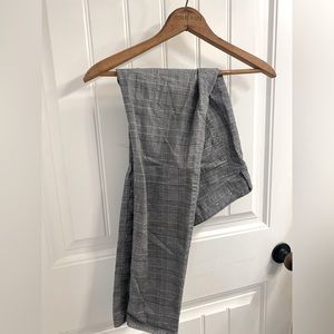 American Eagle Size 8 Regular Printed Chino Pants